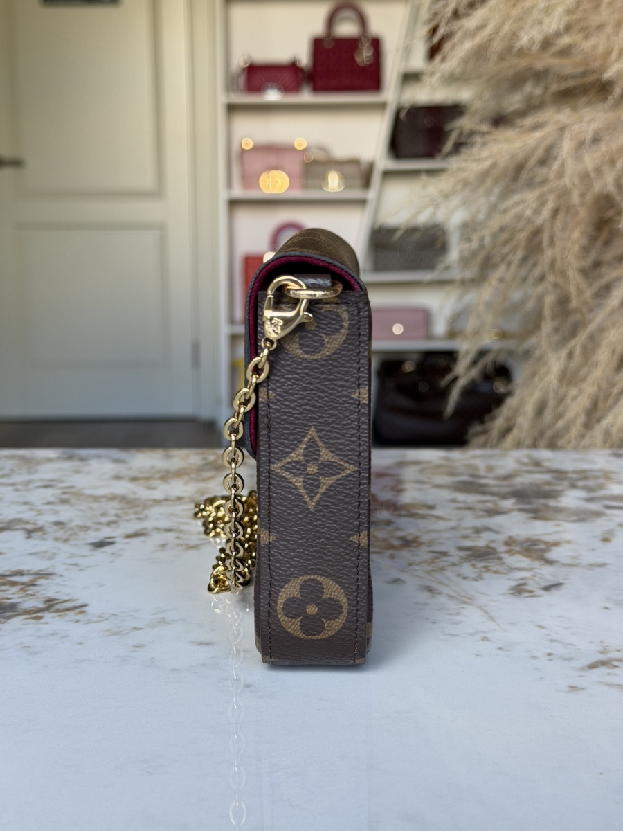 Клатч Louis Vuitton Felicie