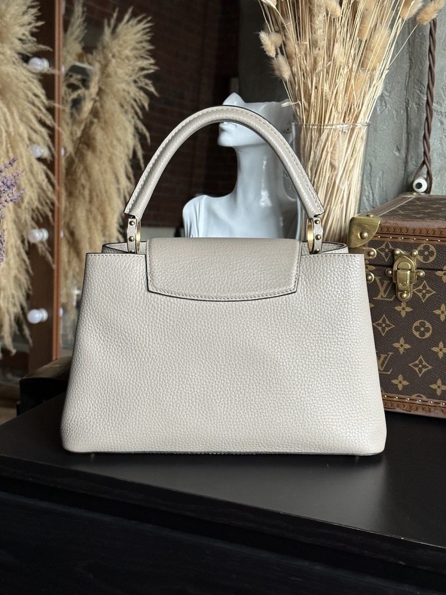 Сумка Louis Vuitton Capucines PM