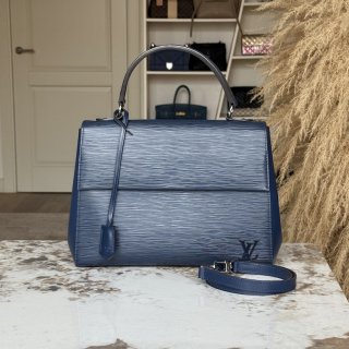 Сумка Louis Vuitton Cluny Epi