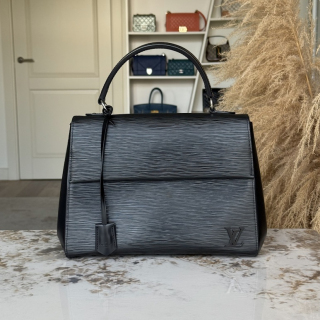 Сумка Louis Vuitton Cluny Epi