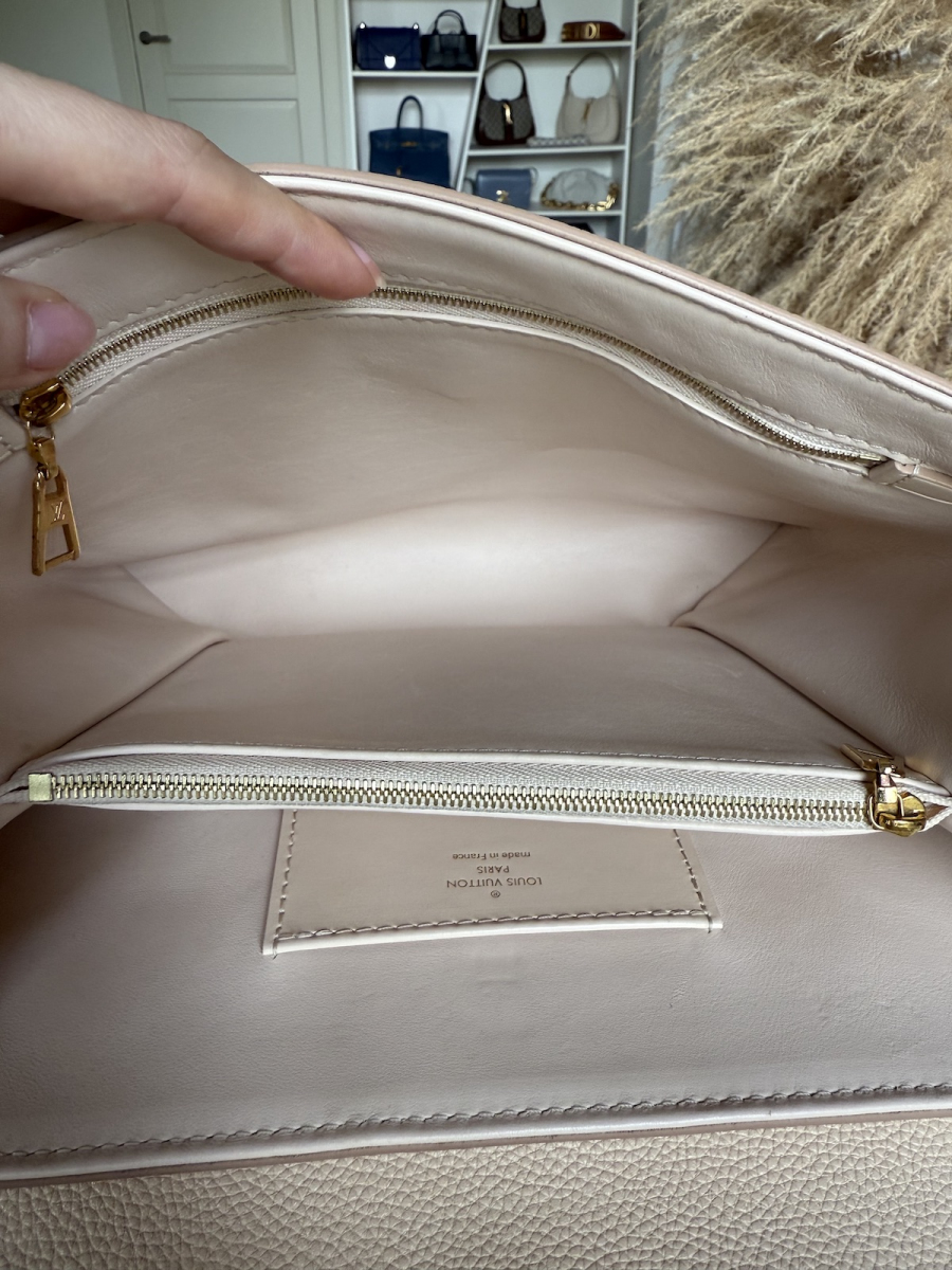 Сумка Louis Vuitton Rose Des Vents