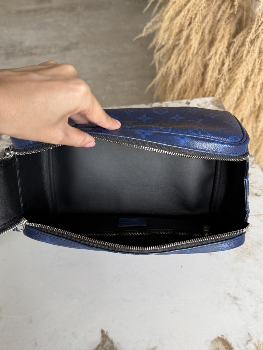 Косметичка Louis Vuitton Dopp Kit