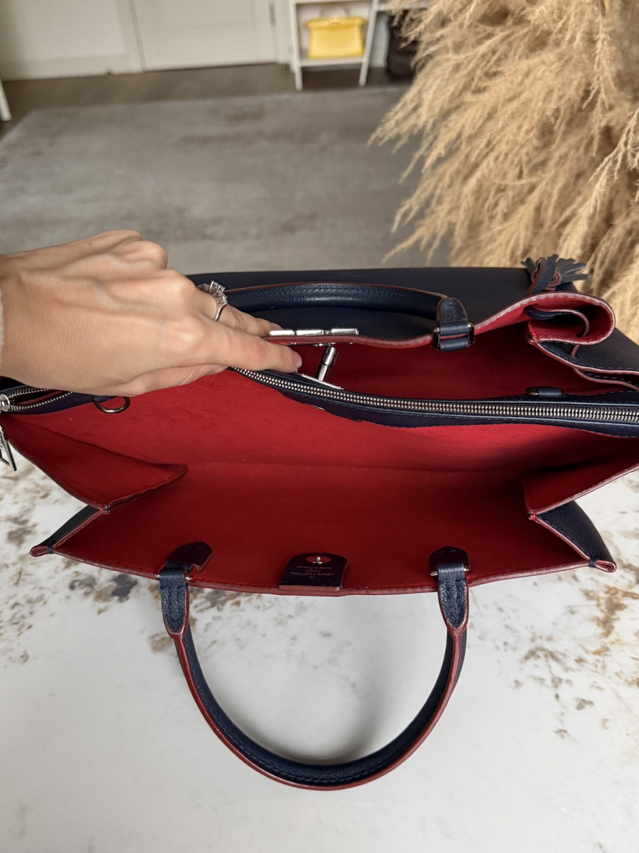 Сумка Louis Vuitton Lockme Tote
