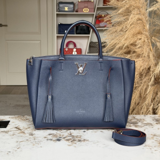 Сумка Louis Vuitton Lockme Tote