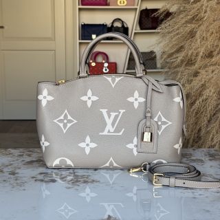 Сумка Louis Vuitton Palais