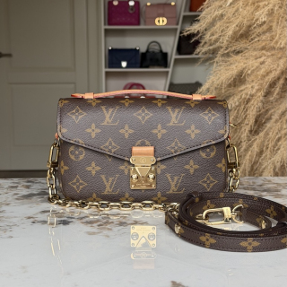 Сумка Louis Vuitton Pochette Metis East West