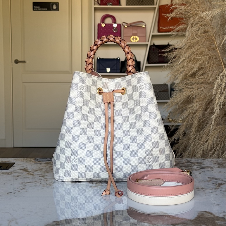 Сумка Louis Vuitton NeoNoe MM