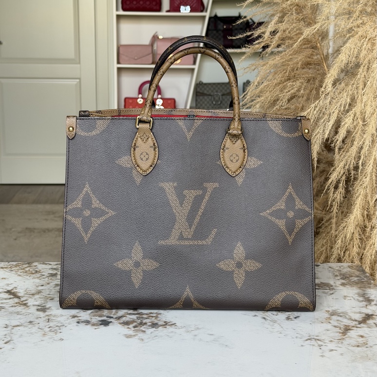 Сумка Louis Vuitton OnTheGo MM