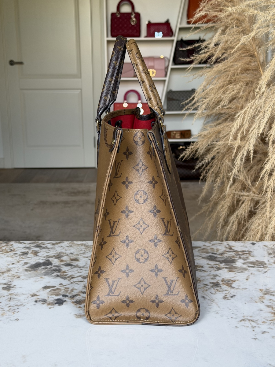Сумка Louis Vuitton OnTheGo MM